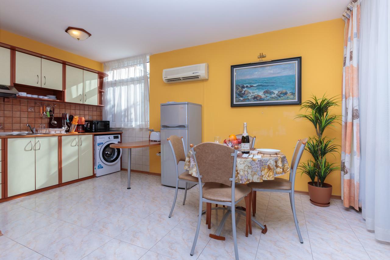 Apartment Sea Shell 2 Slântsjev Brjag Eksteriør bilde